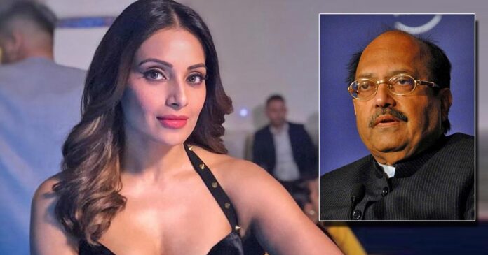 when-bipasha-basu-amar-singhs-alleged-age-matters-between-the-legs-talk-went-viral-but-the-actress-openly-challenged-rubbishing-rumours-read-on