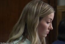 അധ്യാപികയും 17-കാരനും തമ്മിലുള്ള വഴിവിട്ട ബന്ധം: ഇരുവരും തമ്മിലുള്ള ചാറ്റുകളും സ്വകാര്യ സംഭാഷങ്ങളും പുറത്ത്