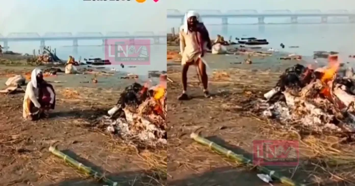 an elderly man crying near the pyre of his wife viral video